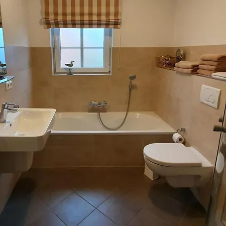 Διαμέρισμα With Sea-views